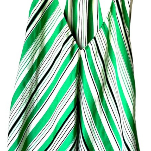 Zara's Green and White Set - Picture 3 of 3